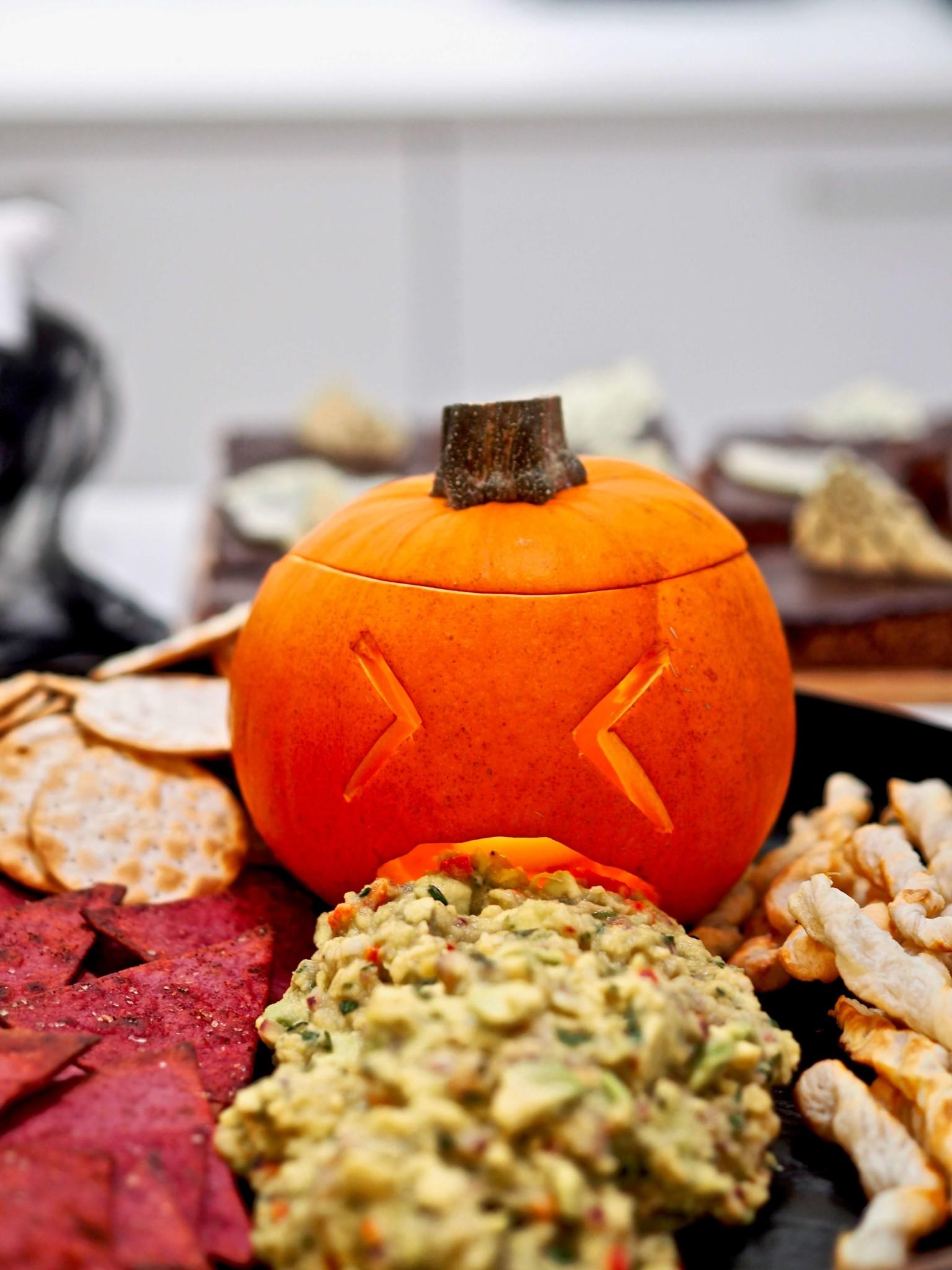 halloween-juhlat-peggyn-pieni-punainen-keittio