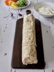Suolainen kääretorttu lohesta
